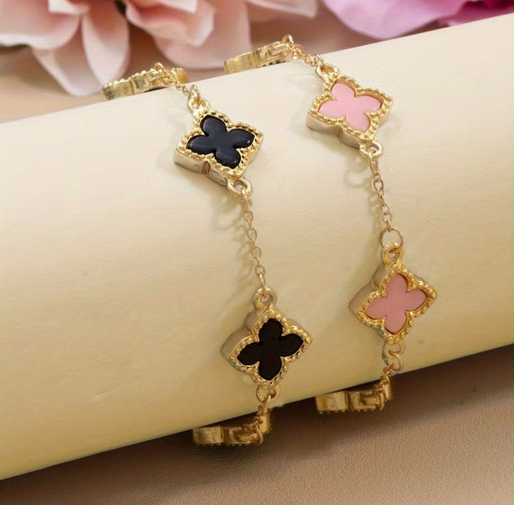 Pulseras Clásicas ( Cada una $3 )